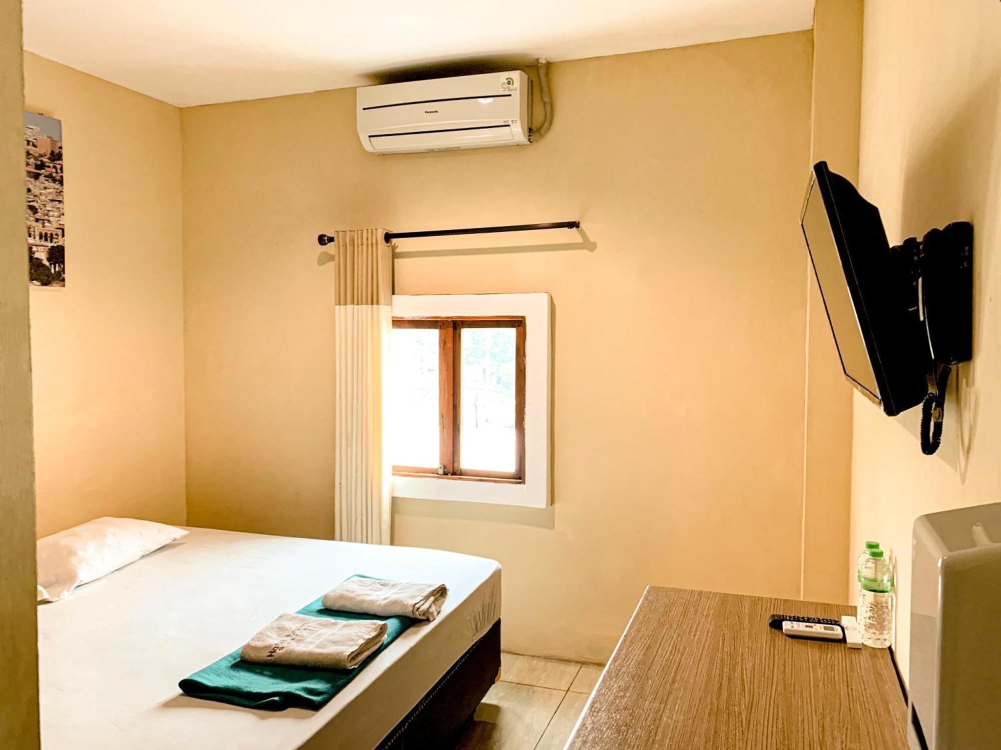 Hotel Syariah Larismanis Semarang Exteriér fotografie
