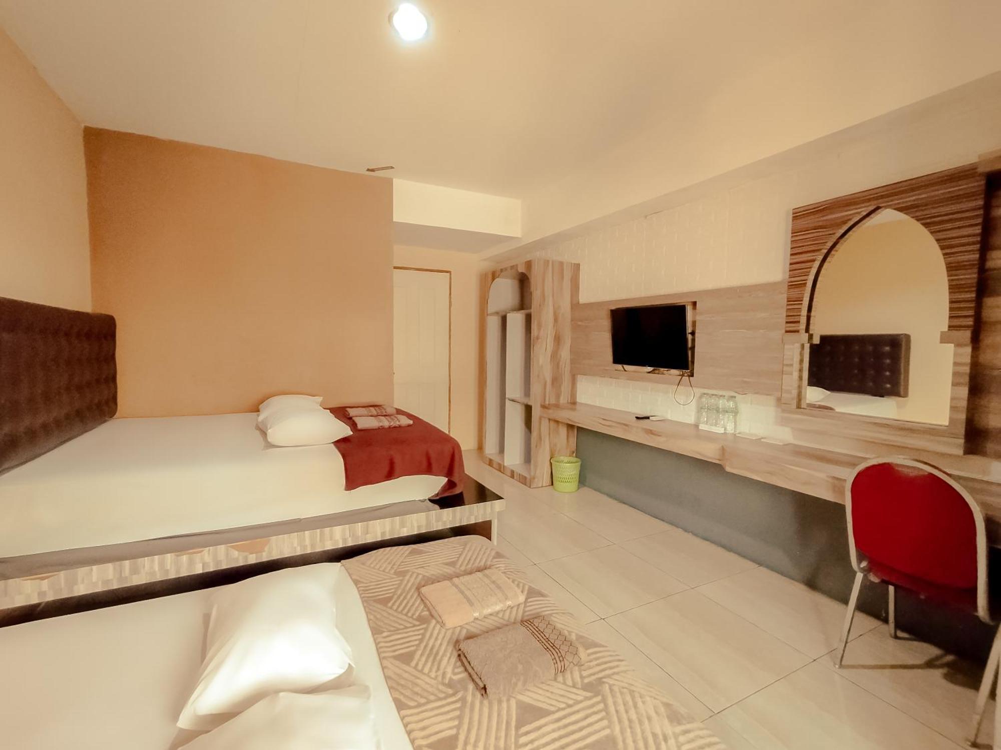 Hotel Syariah Larismanis Semarang Exteriér fotografie